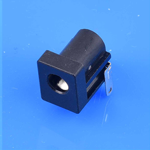DC JACK DIP腳帶開關直徑4.40mm(中心針1.6)