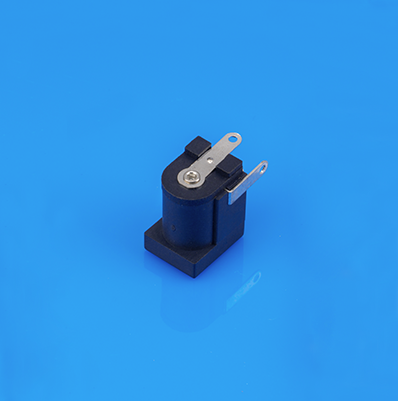 DC JACK DIP腳帶開關直徑4.40mm中心針1.6